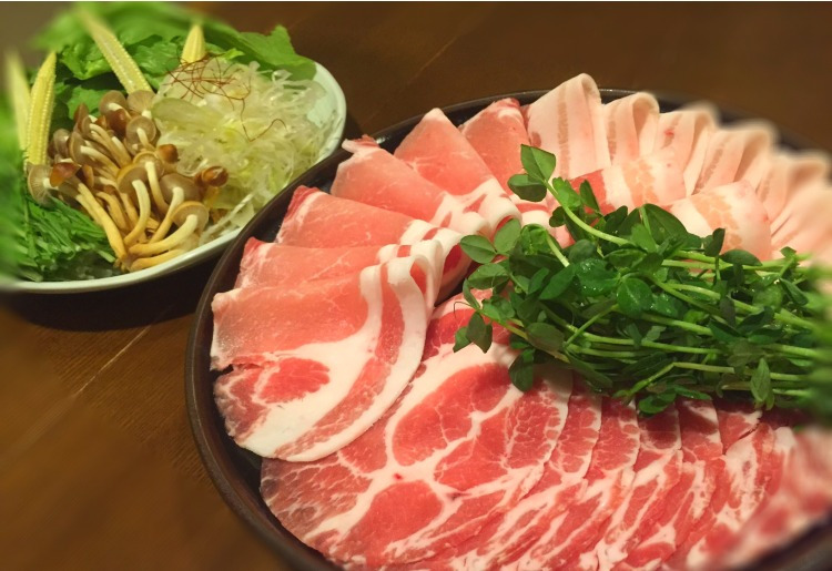 上州豚のコラーゲンしゃぶしゃぶ（コラーゲンボール入り）